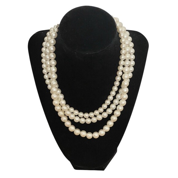 Vintage 3 Strand Faux Pearl White Necklace Silver Hardware Signed Japan 9" - Picture 5 of 5